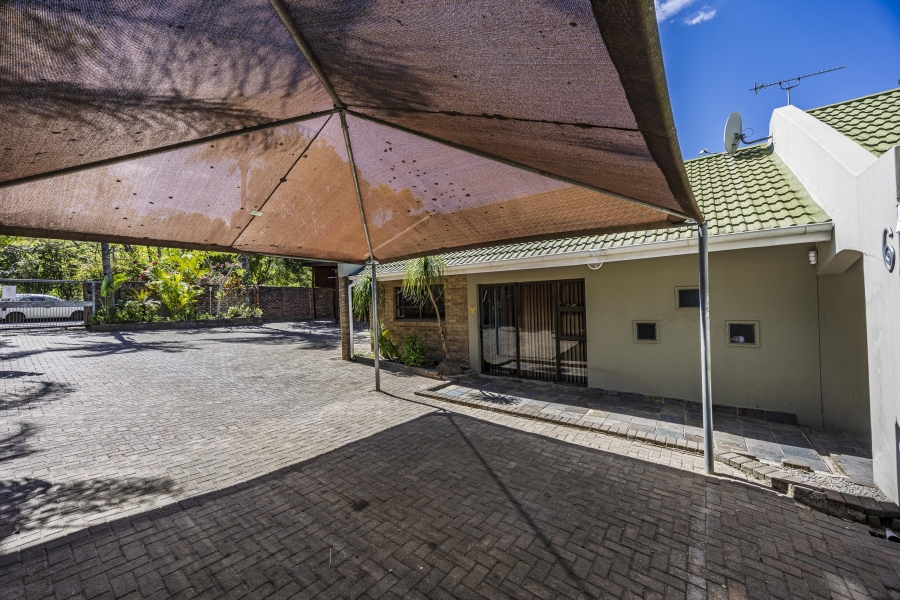 4 Bedroom Property for Sale in Nahoon Valley Park Eastern Cape